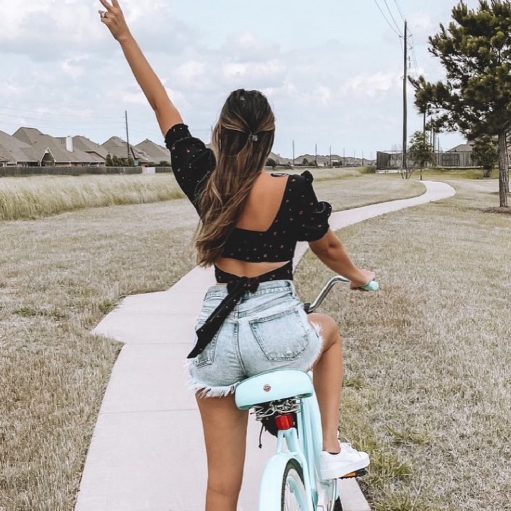 Floral wrap top